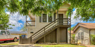 2111 N Linn Gallery 1