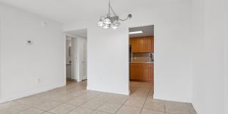 Grand Island Square - 3 Miles to Aventura Mall Gallery 42