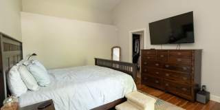 Beautifully Maintained Single Level Home with AC! Gallery 11