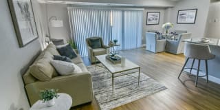 Verona at District Gallery 4