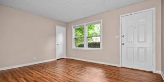 Three Bedroom with Basement! Gallery 4