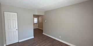 735 Syracuse Gallery 4