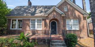Charming 3 Bedroom Home in Desirable Heathwood! Gallery 1