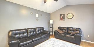 579 Scott Lane Gallery 13