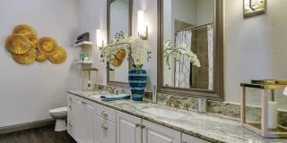The Huntington Apartments Gallery 14