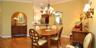 ** THE VINEYARDS SEASONAL ** 2 BED PLUS A DEN\2 BATH 2ND FLOOR COACH HOME READY FOR YOU ** VACATION READY HOME ** Gallery 41