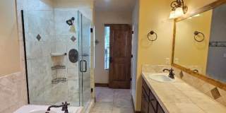 Three Bedroom Town home in Tuscan Hills Gallery 25