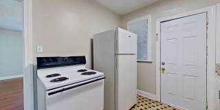 Cozy Upstairs Retreat in Prime San Marco Location! Gallery 11