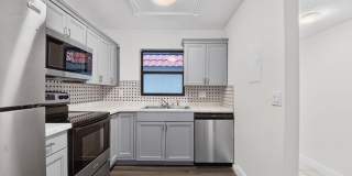 2121 W WOOLBRIGHT Road Gallery 1