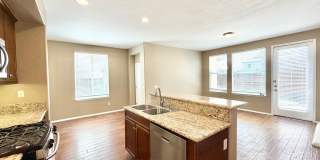 Harveston Lake Living 4 Bedroom Home with Amenities Gallery 12
