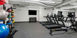 Wrigleyville Lofts Gallery 21