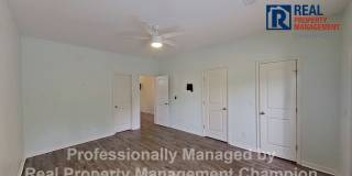Spacious 3-Story Townhome in the Heart of Carolina Beach — Backs to State Park Gallery 6