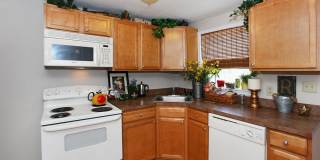 Crestwood Apartments Gallery 7