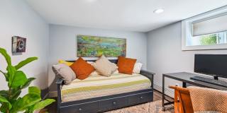 Charming Furnished Basement Unit in Regis – Northwest Denver Gallery 19