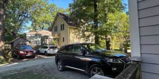 Beautiful 1 bed/1 bath near Duke utilities included and off street parking! Gallery 11