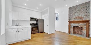 316 HUDSON ST Gallery 3