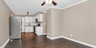 Adorable Modern 2 Bedroom Duplex! Gallery 6