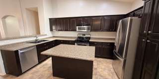 *NEW* Custom Paint/*NO* Carpet 3 BD/2 Bath Spacious Surprise Home! Gallery 11