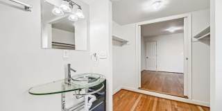 TWO BEDROOM TWO BATHROOM TOWNHOUSE AVAILABLE FOR SEPT 1ST MOVE-IN!!!! Gallery 7