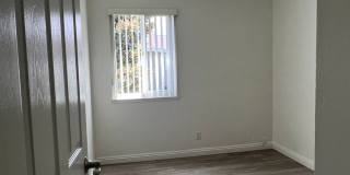 Beautiful townhome must see! ready to move in- Beautiful townhome must see! ready to move in- Gallery 17