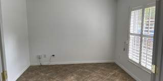 5020 4th Place Gallery 6
