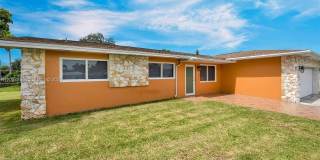 19102 NW 33rd Pl Gallery 1