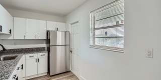 Lakeshore Presidential Apartments Gallery 22