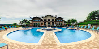 Callista Hill Country Apartments Gallery 2