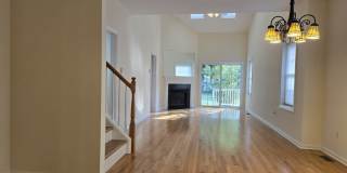 511 Elm Street Gallery 6