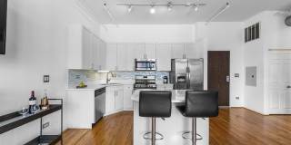 950 W MONROE Street Gallery 12