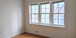1452 Oak Avenue Gallery 8