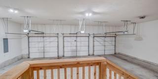 LEASE NOW! 3 BED, 3.5 BATH NEW BUILD! Gallery 22