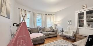 38 Woodford Gallery 1
