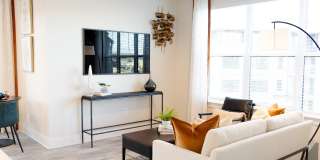 District at Riverside Gallery 21