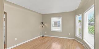 100 S Custer Avenue Gallery 4