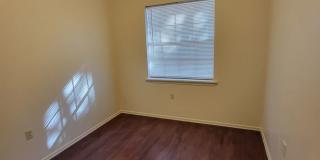3 bedroom 1.5 bathroom Gallery 12