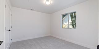 BRAND NEW 3 bed 3.5 bath townhouse Gallery 34