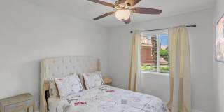 Pool Home in Palm Desert Gallery 8