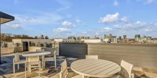 Stunning one bedroom unit in The Wedgewood section of town. Gallery 37