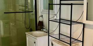 Hidden Gem with Views! 2 bedroom, 1 bathroom Gallery 1