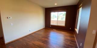 Large 3 Bed Home with Office, Fenced Yard, and Lawn Service! Gallery 14