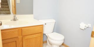 Beautiful and cozy 3 bedroom home with 2.1 bath Gallery 8