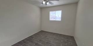 Large 4 Bed 2 Bath House Gallery 3
