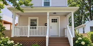 Gorgeous 3 bedroom 1 1/2 bathroom Single Family House Gorgeous 3 bedroom 1 1/2 bathroom Single Family House Gallery 1