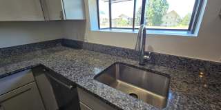 Beautifully Renovated, Top Floor, 2 Bedroom 2 Bath East Boulder Condo for Rent! Gallery 12