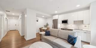 âme at Meridian Hill Gallery 34