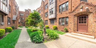 606 W Maple Ave Gallery 15
