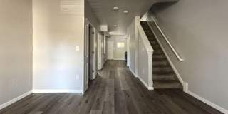 Modern 3-Bed Philly Rental with Natural Light and Exposed Brick. Gallery 4