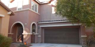 Fantastic 2 Story Home in Mountains Edge with Community Pool Gallery 1