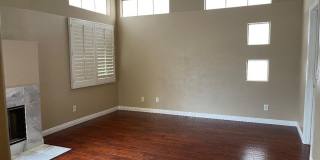 SPACIOUS 3BR/2.5BA EASTSIDE TOWNHOME FOR LEASE Gallery 4